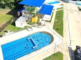 Five Homes Ricaurte