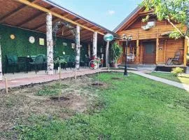 Holiday cottage with pool