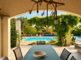Hélios, piscine et grands espaces