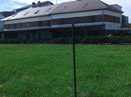 Apartamentowiec Kuźniar, hotel u gradu 'Kostrzyn nad Odrą'