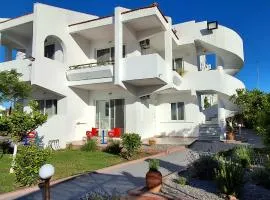 Villa Maroula