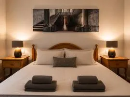 Frisch Renovierte Souterrain Wohnung