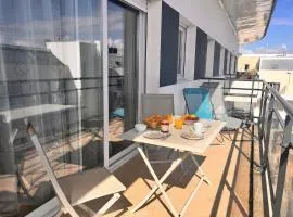Charmant appartement avec balcon et piscine