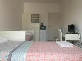 Mirela's Private Room with key, AC, lift & balcony in the center of Nice on the Cote d'Azur