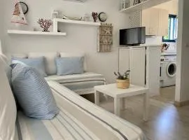 Charming Apartment By The Sea