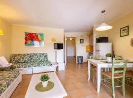 Pool and Sea View, Beach Access, Parking by White House