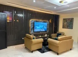 Modern 2 BR apartment