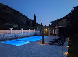 Villa Amore, hotel i Buna