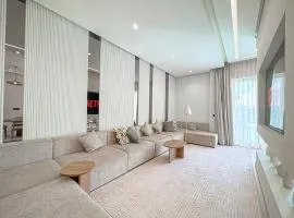 Villa Mirdif - ideal for Families & Women Groups