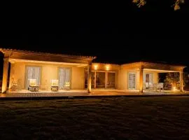 Villa Moderne 8 Personnes Piscine, Terrasse & Jeux Var