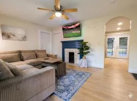The Crestwood - Entire 3BR Ranch Home - Wi-Fi - Parking - Utilities Included - 25 Min to Downtown Atlanta