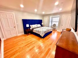 Serene Stay - Stylish House Close to NYC, hotel en Paterson