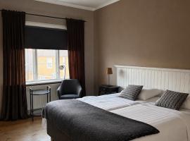 Hotell och Restaurang Gästis, hotel a Borensberg