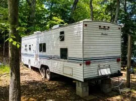 Lakefront RV Cottage in Parry Sound #10