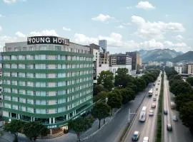 YOUNG Hotel