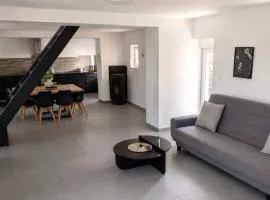 Farmhouse with private parking