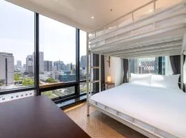 Hotel LETS Above