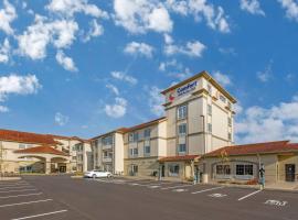 Comfort Inn & Suites Verona at Turning Stone Resort Casino, ξενοδοχείο σε Verona