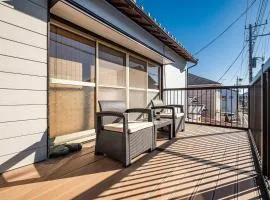 WARAKU Fujinomiya - Manga and Tea - Entire House for 5