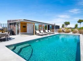 Kina Retreat - Main House with Pool Access