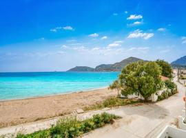 Komi Shoreline Aegean Whisper, hotel en Kómi
