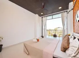 I EMPYREAN STAYS ll MYSTICAL STONE VILLA ll 4BHK II AC II PRIVATE POOL II