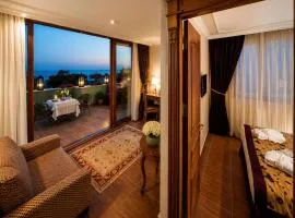 GLK PREMIER The Home Suites & Spa