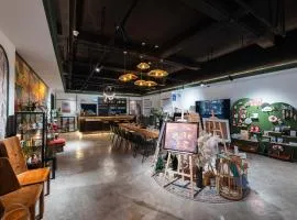 Xigaodi Art Homestay Hotel (Jiaxiu Lou Dashi Plaza)