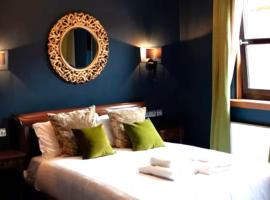 Friars Wynd Guest Rooms, готель у місті Стерлінг