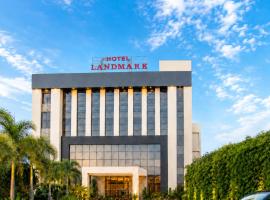 Landmark, Rewa - AM Hotel Kollection, מלון בRewa