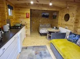 Birdsong lodge Dog Friendly Nr Sutton on Sea