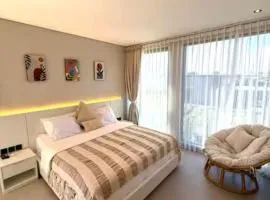 Antorini Villa Unit 2 - Cozy & Modern Villa