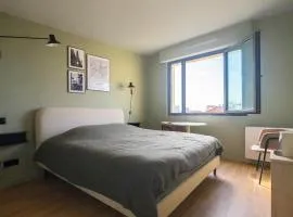 Luxury Apartment Metro Line 13 Mairie de Clichy