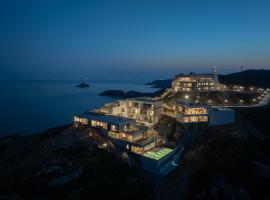 Lost Villa(Shengsi Huanglong Island Lighthouse Resort)، فندق في Huanglong