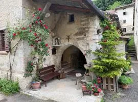 Casa Croce Vita di Contrada