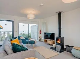 Residence Number 5 - Luxury 2 Bed Ground Floor Apartment By Together Travel