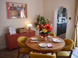 Hungate House - 2 King Bedrooms, Heart of Lincoln