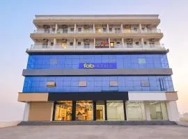FabHotel Destiny Living