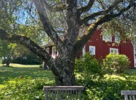 Malingstorp - Cottage with lake and sauna