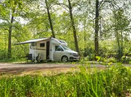 Masuria Warsaw Camp - kompaktowy, nowoczesny kamper dla 4 osób - Warszawa