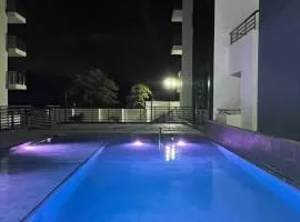 W39 Comfort Suites - Kingston - pool