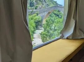Studio avec vue imprenable Pont Roman de Nyons