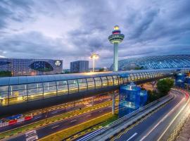 Crowne Plaza Changi Airport by IHG, hotel di Singapura