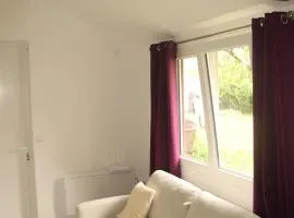 Studio cosy avec vue jardin et cadre paisible