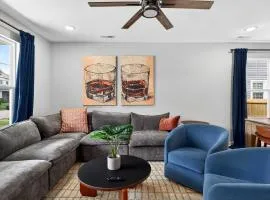 Spacious 6BR Louisville Duplex Sleeps 27 Games