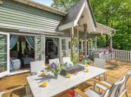 4 Bed in Meopham oc-m43266