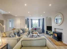 6 Bed in Bacton oc-2316