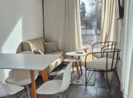 Cubil Amarillo. Casa conteiner 1 dormitorio, khách sạn ở General Roca