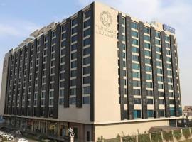 Grand Anukampa Swimming Pool & Rooftop Bar, hotell i Jaipur
