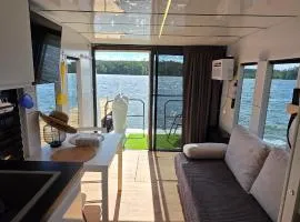 Hausboot Bella
